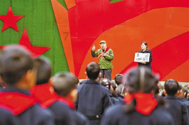 蜡笔小新兄妹春节大拜年