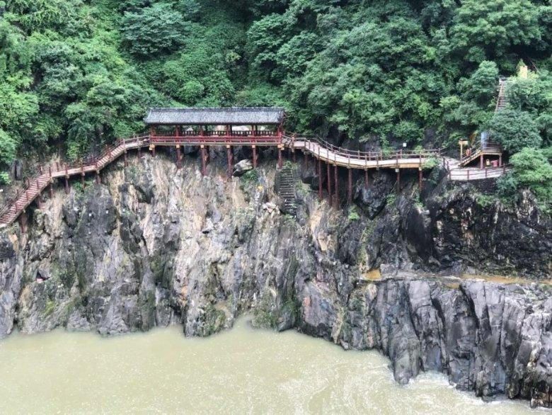 一颗卫星失联46年后,再次向地球发送信号,科学家被吓坏了