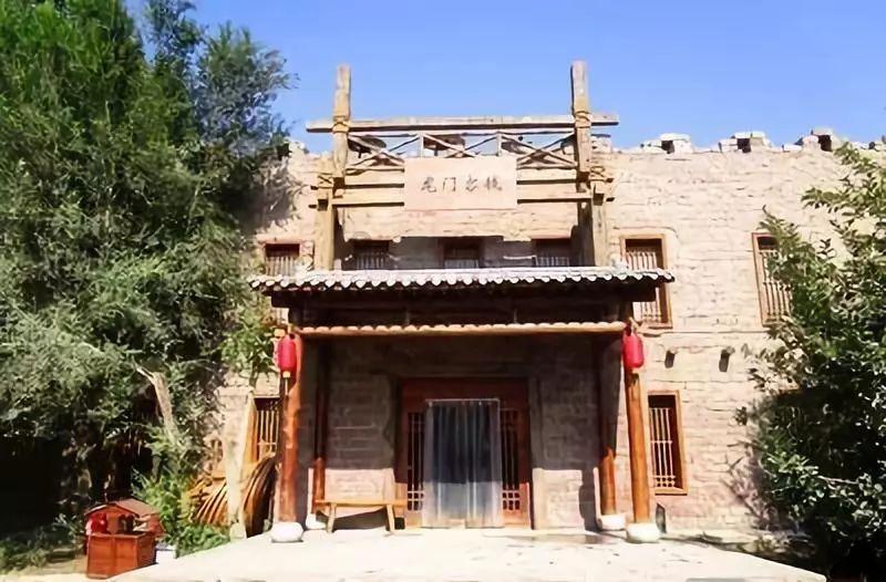 《她和她的群岛》三姐妹三种婚姻困境？坚持自我难，爱才是救赎！